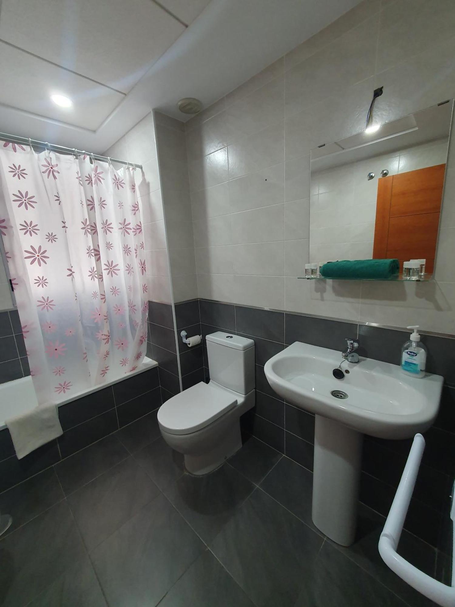 Apartament Piso Centrico Con Garaje En Hellín Zewnętrze zdjęcie